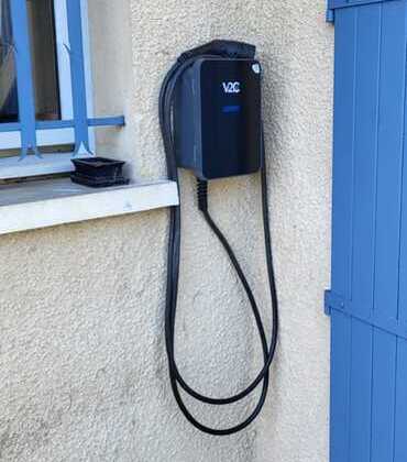 Borne recharge électrique maison